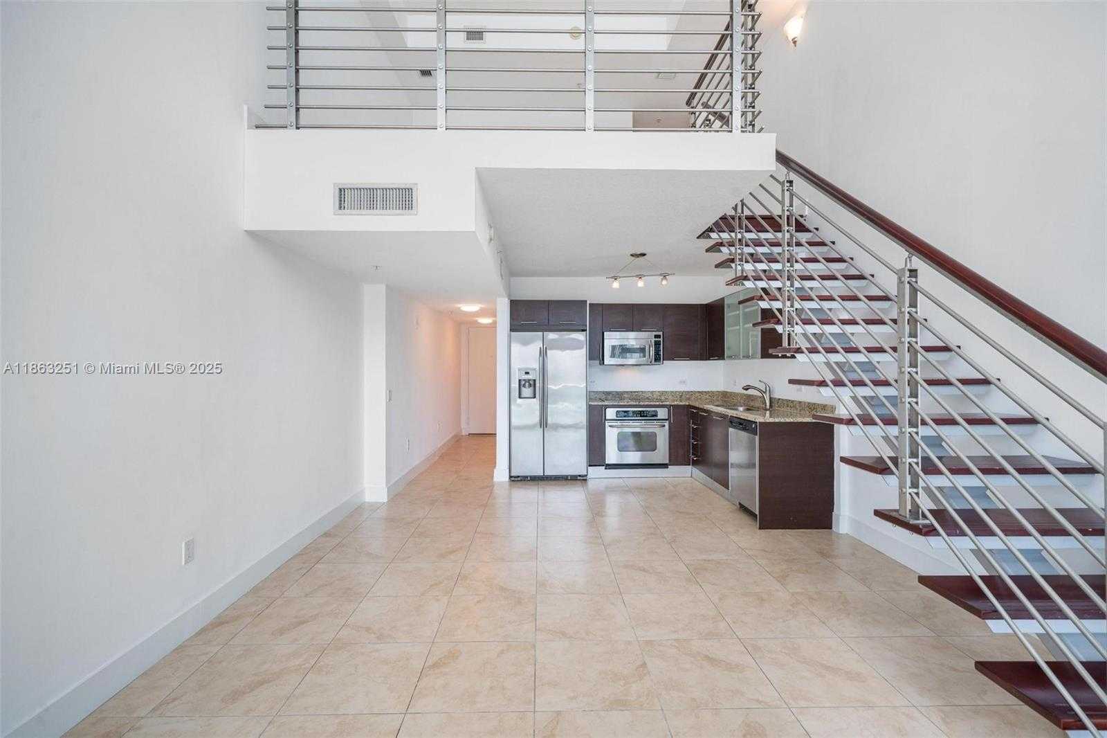 Small Image of 41 SOUTH EAST 5TH ST #1704, Miami Number 4