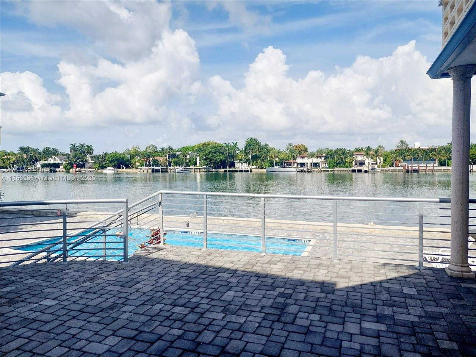 Small Image of 6484 INDIAN CREEK DR #122, Miami Beach Number 12