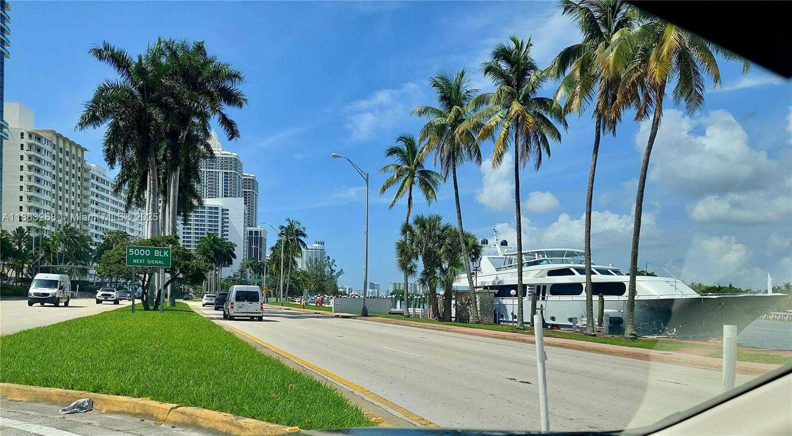Small Image of 6484 INDIAN CREEK DR #122, Miami Beach Number 13
