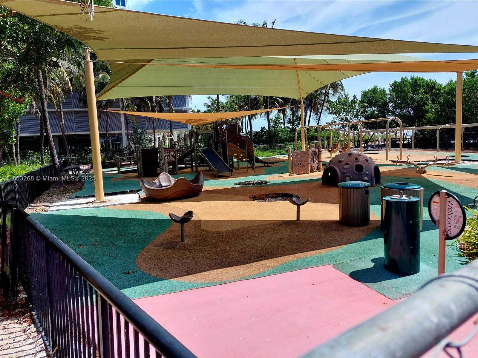 Small Image of 6484 INDIAN CREEK DR #122, Miami Beach Number 16