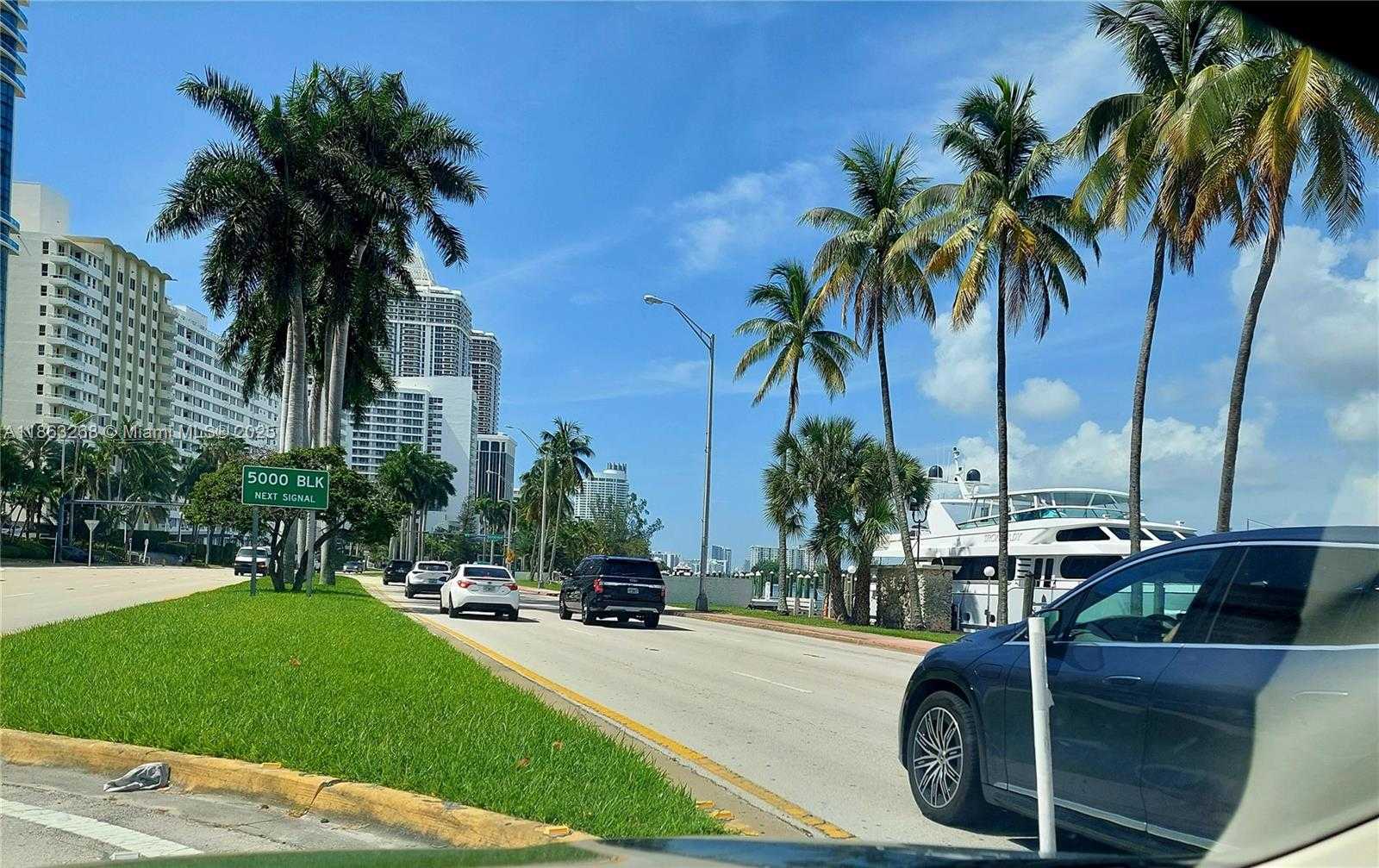 Small Image of 6484 INDIAN CREEK DR #122, Miami Beach Number 17