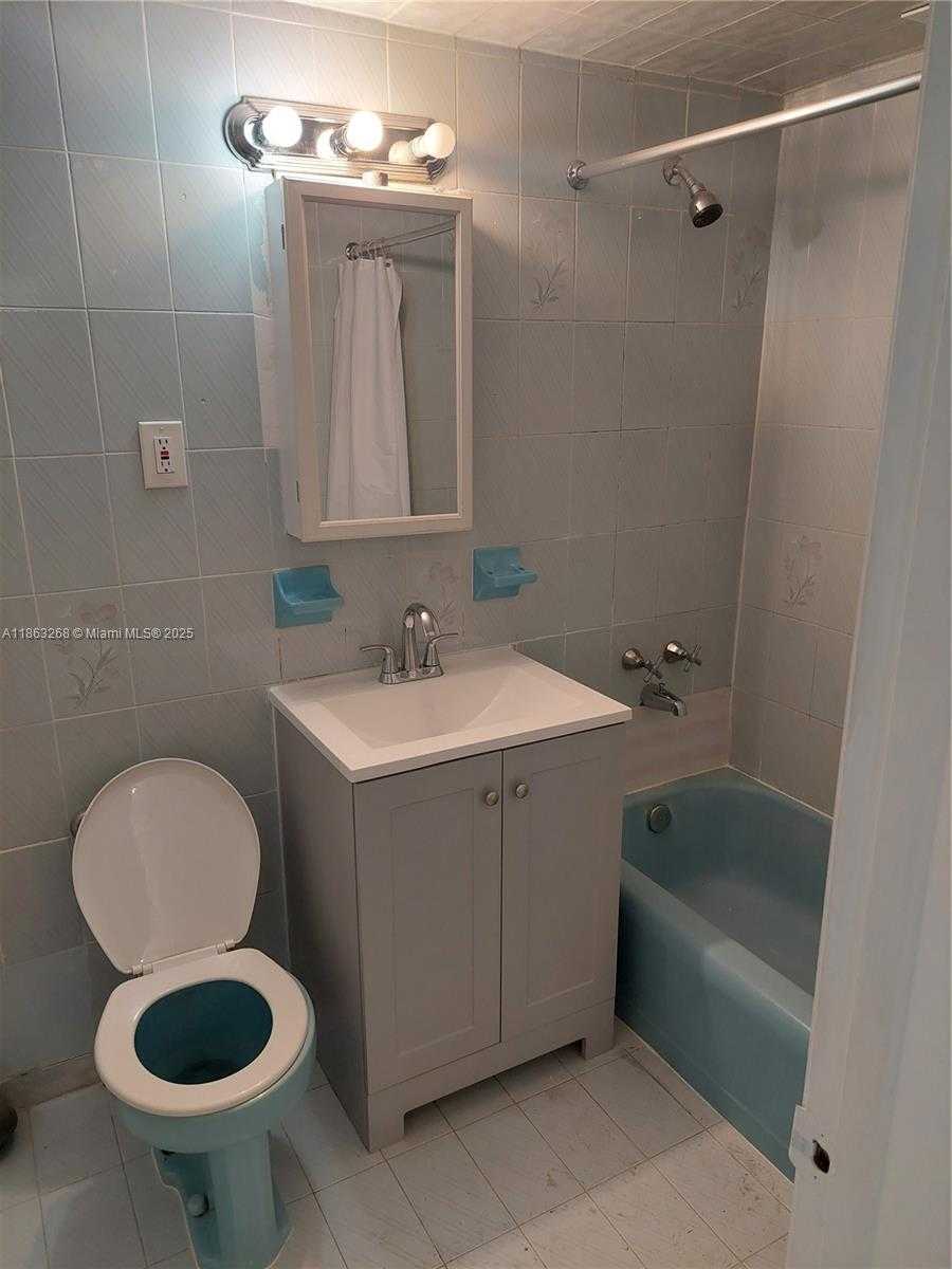 Small Image of 6484 INDIAN CREEK DR #122, Miami Beach Number 6