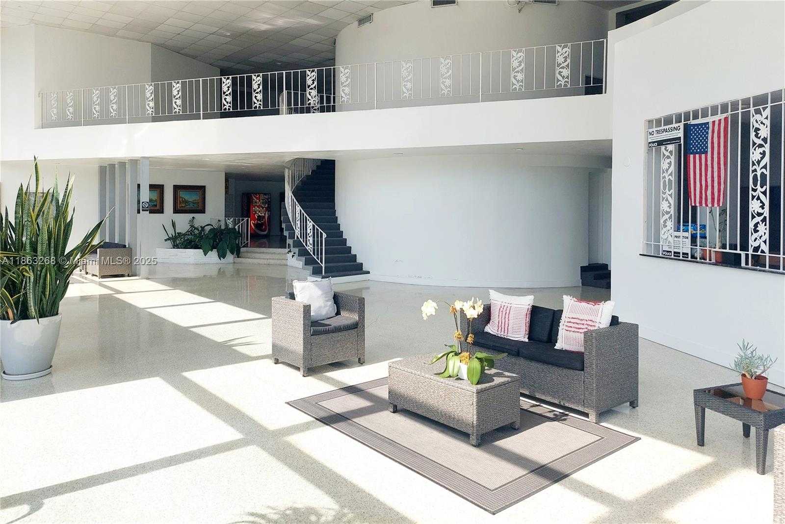 Small Image of 6484 INDIAN CREEK DR #122, Miami Beach Number 8