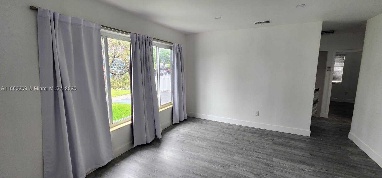 Small Image of 3520 NORTH WEST 20TH ST #1, Miami Number 3
