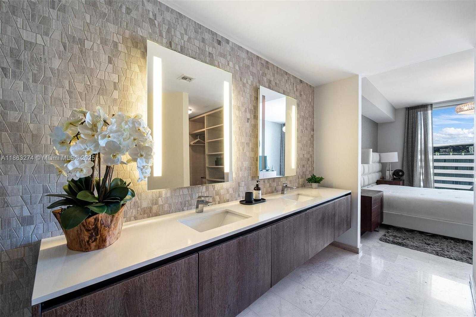 Small Image of 88 SOUTH WEST 7TH ST #1812, Miami Number 10