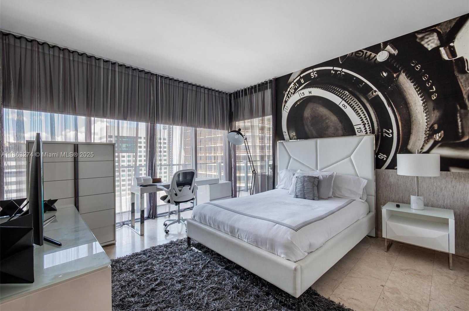 Small Image of 88 SOUTH WEST 7TH ST #1812, Miami Number 13