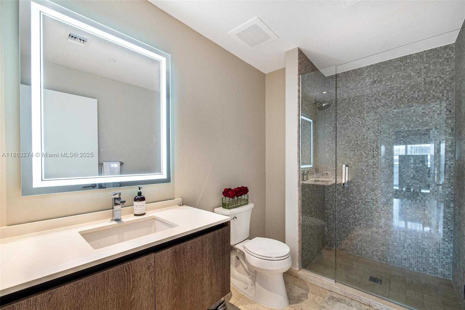 Small Image of 88 SOUTH WEST 7TH ST #1812, Miami Number 17