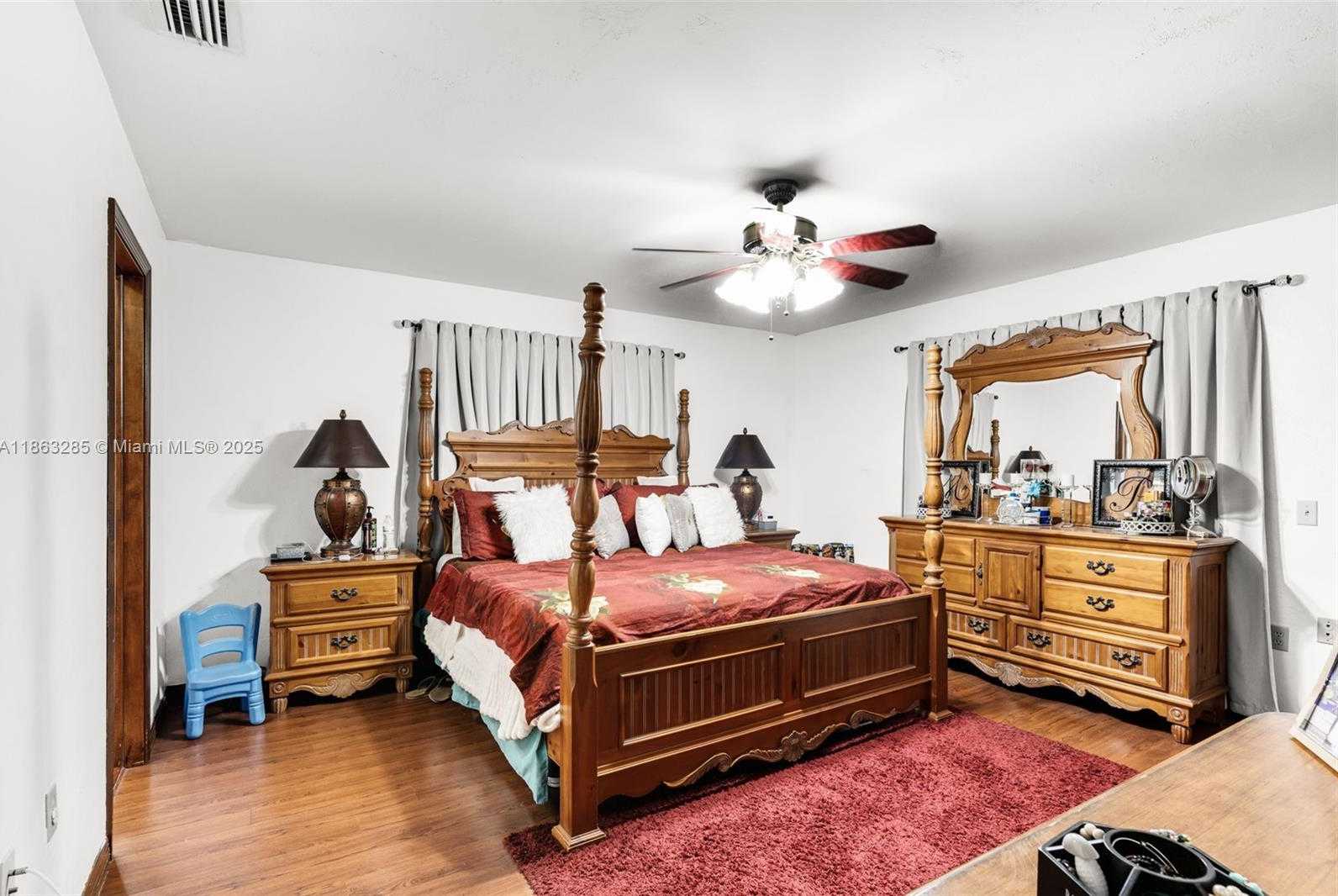 Small Image of 22100 SOUTH WEST 194TH AVE, Miami Number 17