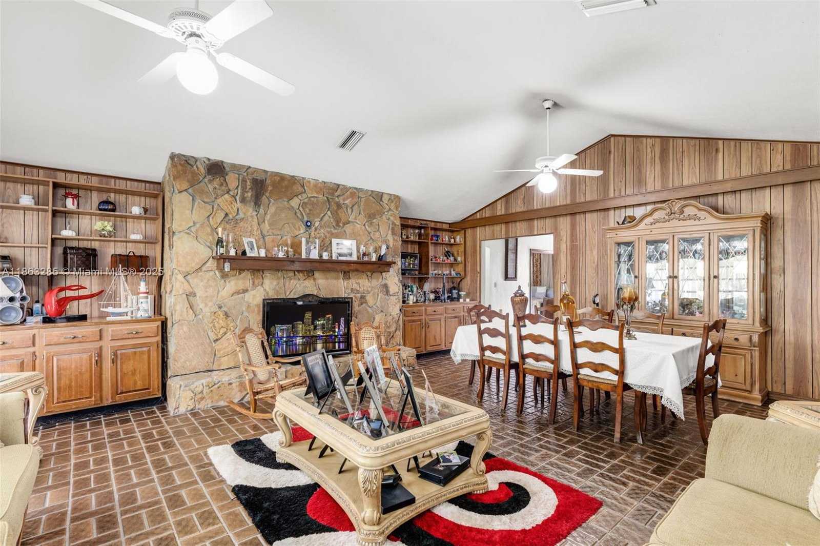 Small Image of 22100 SOUTH WEST 194TH AVE, Miami Number 2