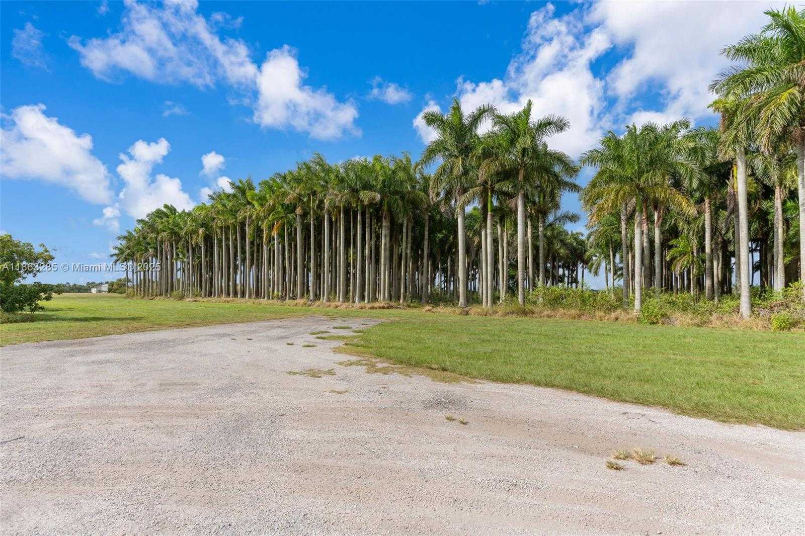 Small Image of 22100 SOUTH WEST 194TH AVE, Miami Number 22