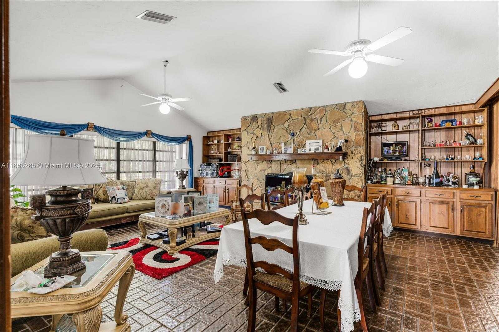 Small Image of 22100 SOUTH WEST 194TH AVE, Miami Number 3