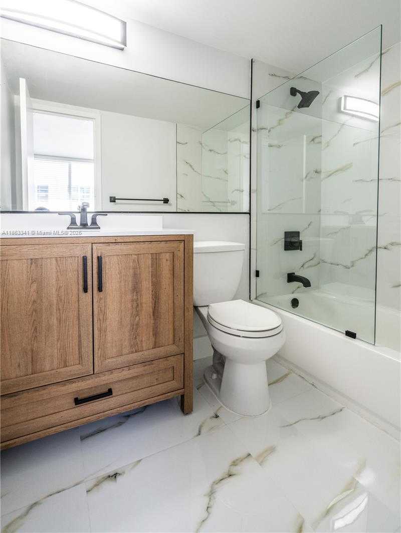 Small Image of 6969 COLLINS AVENUE #1502, Miami Beach Number 18