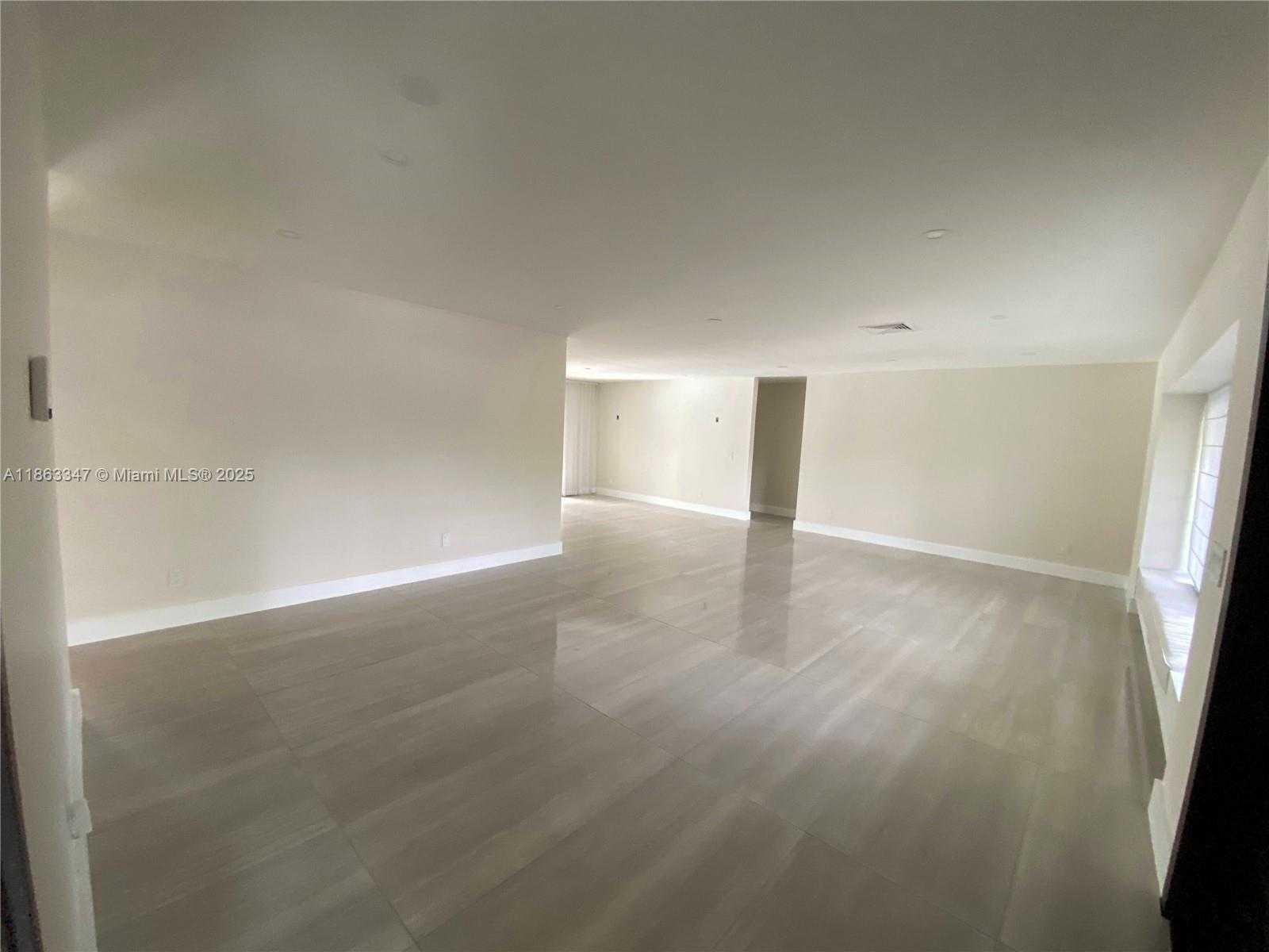 Small Image of 20405 NORTH EAST 22ND PL, Miami Number 14