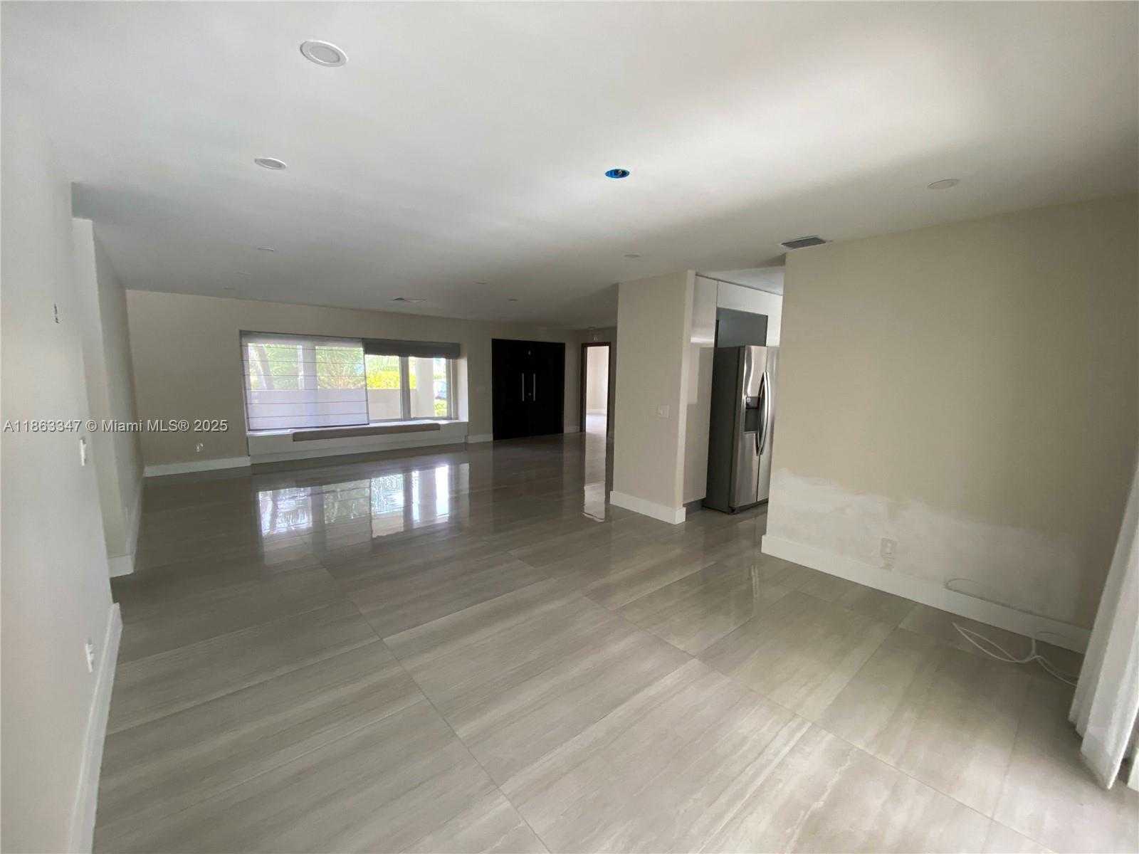 Small Image of 20405 NORTH EAST 22ND PL, Miami Number 18