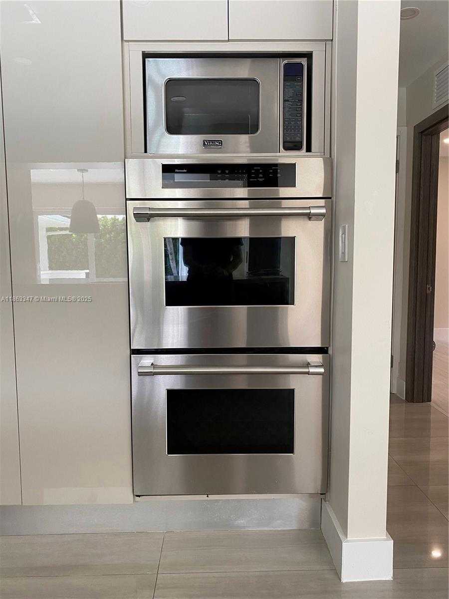 Small Image of 20405 NORTH EAST 22ND PL, Miami Number 20
