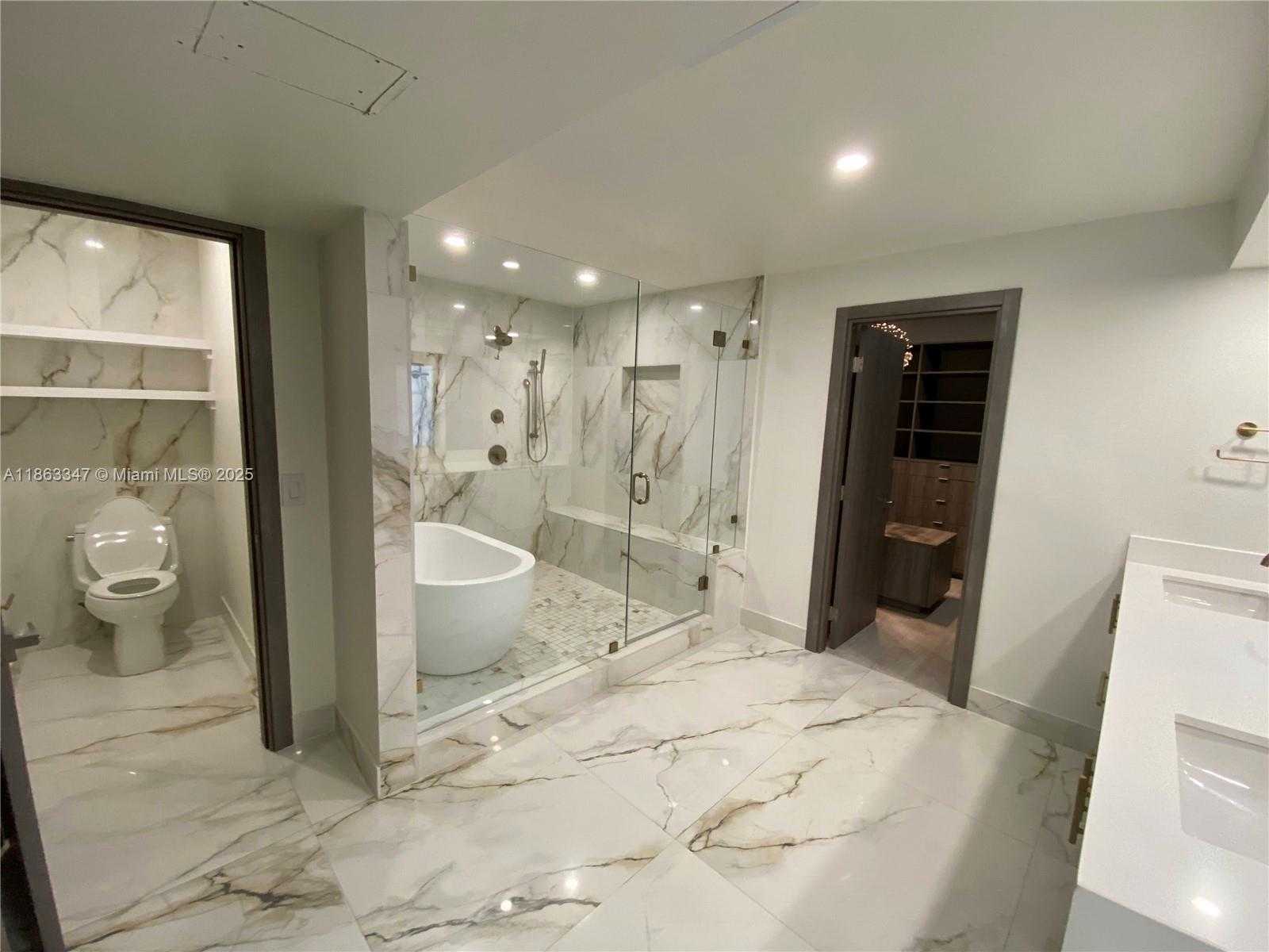 Small Image of 20405 NORTH EAST 22ND PL, Miami Number 30