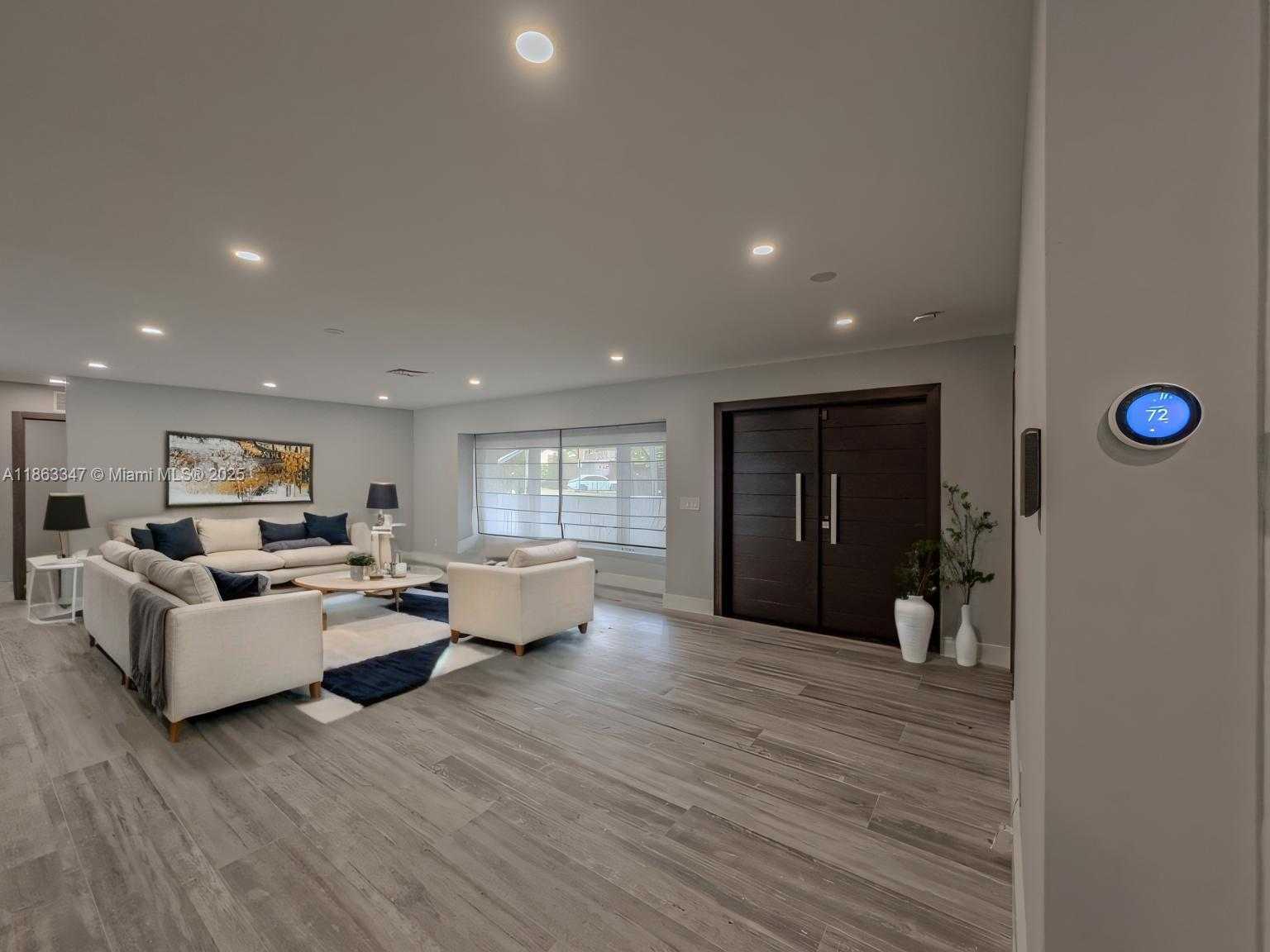 Small Image of 20405 NORTH EAST 22ND PL, Miami Number 5