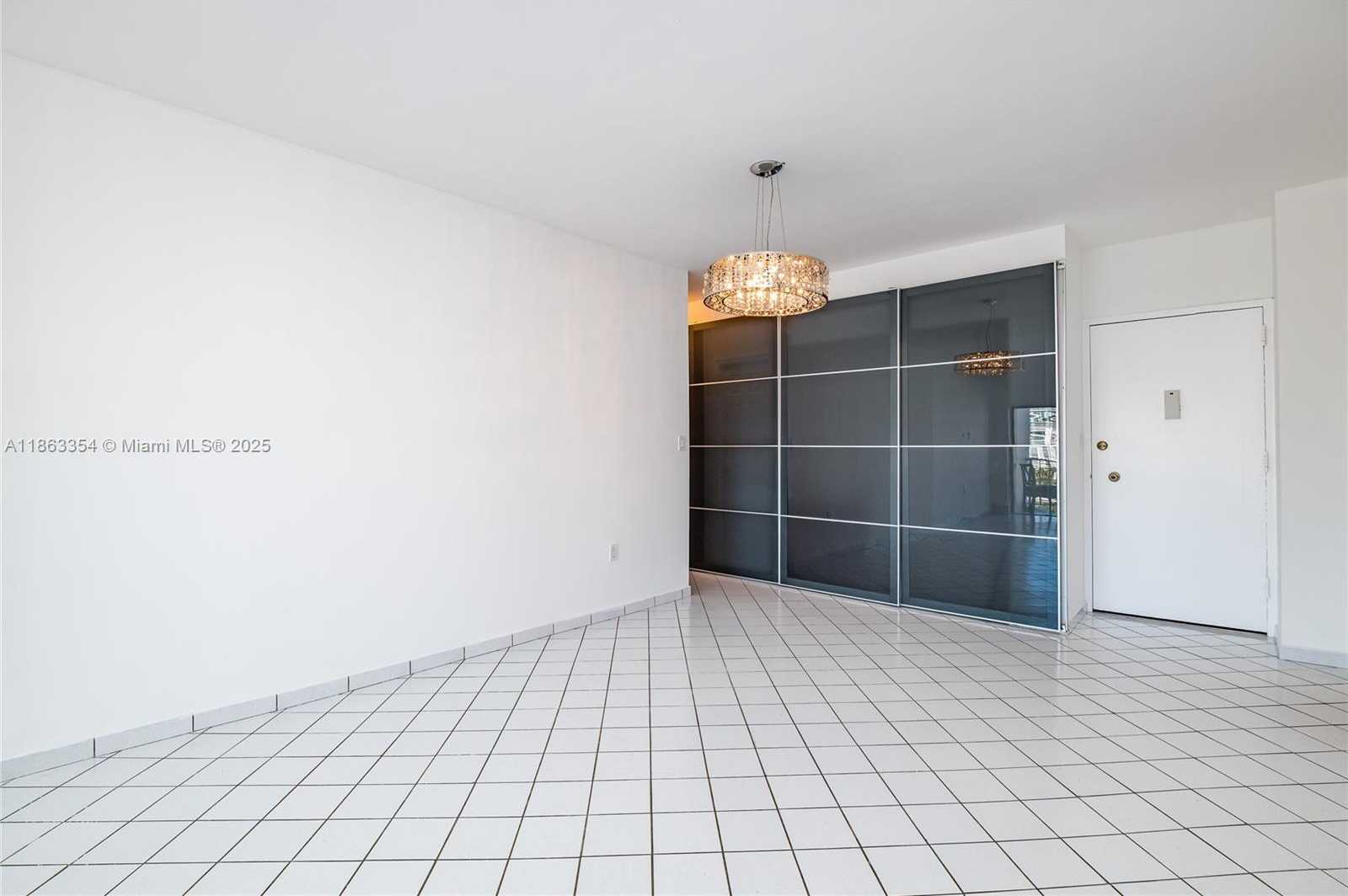 Small Image of 500 BAYVIEW DR #1227, Sunny Isles Beach Number 25