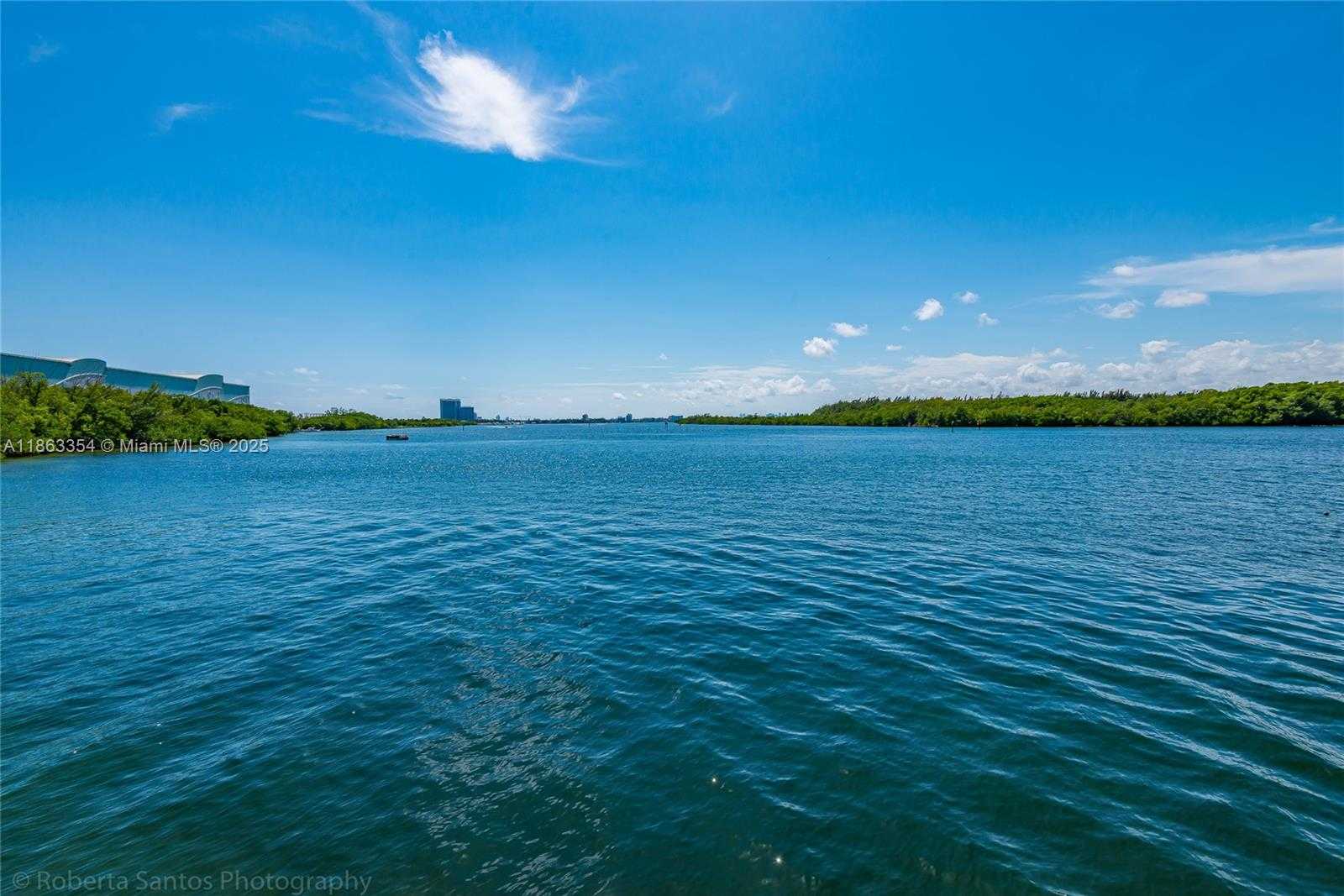 Small Image of 500 BAYVIEW DR #1227, Sunny Isles Beach Number 33