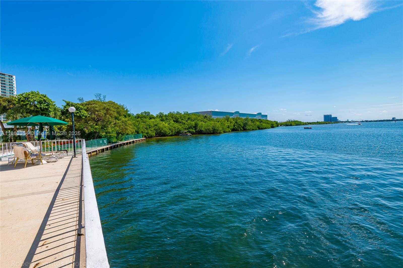 Small Image of 500 BAYVIEW DR #1227, Sunny Isles Beach Number 34