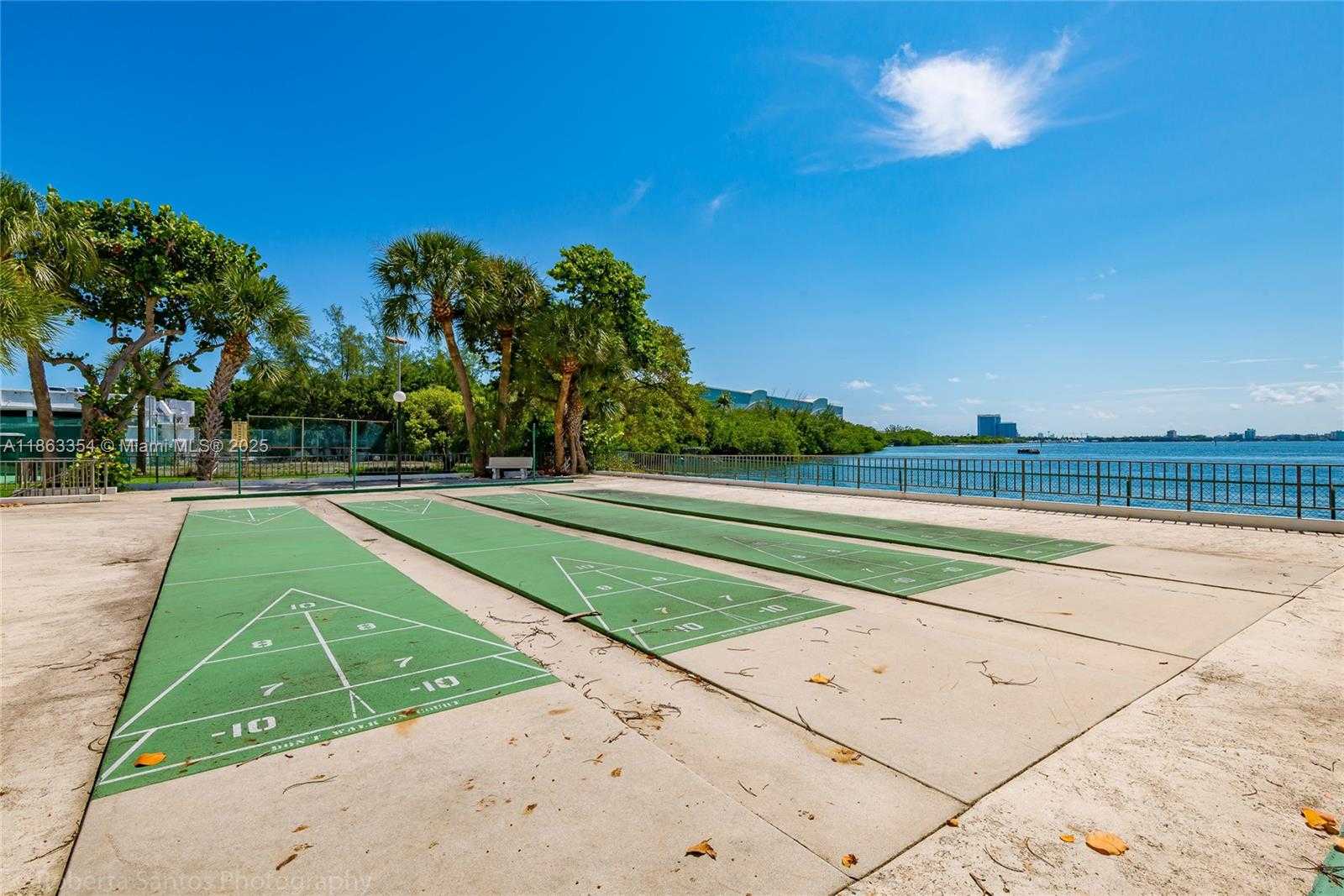 Small Image of 500 BAYVIEW DR #1227, Sunny Isles Beach Number 35