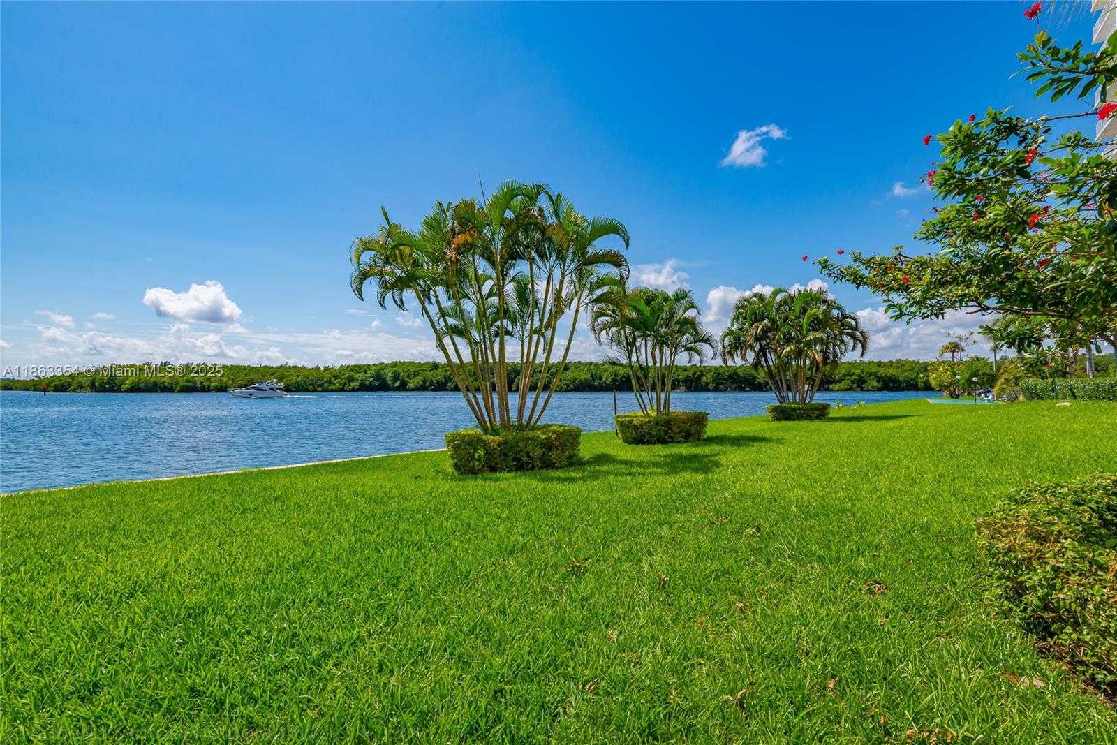 Small Image of 500 BAYVIEW DR #1227, Sunny Isles Beach Number 38
