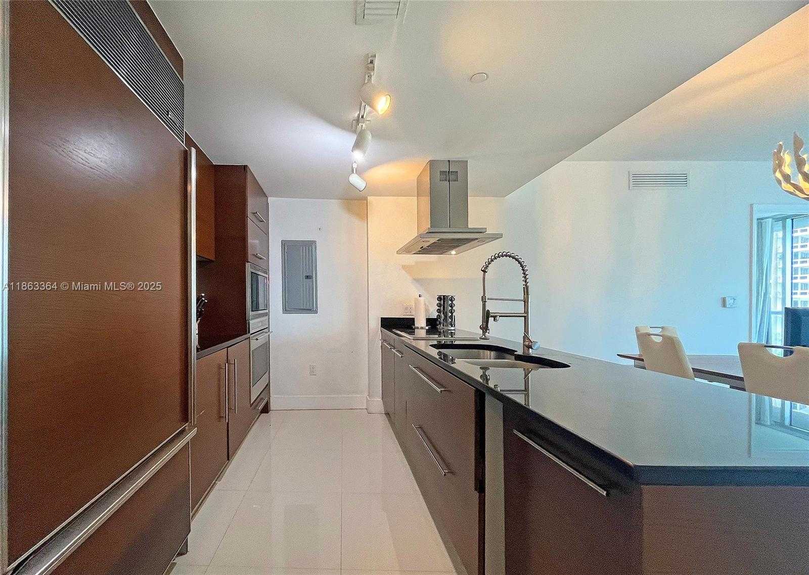 Small Image of 495 BRICKELL AVE #520, Miami Number 10