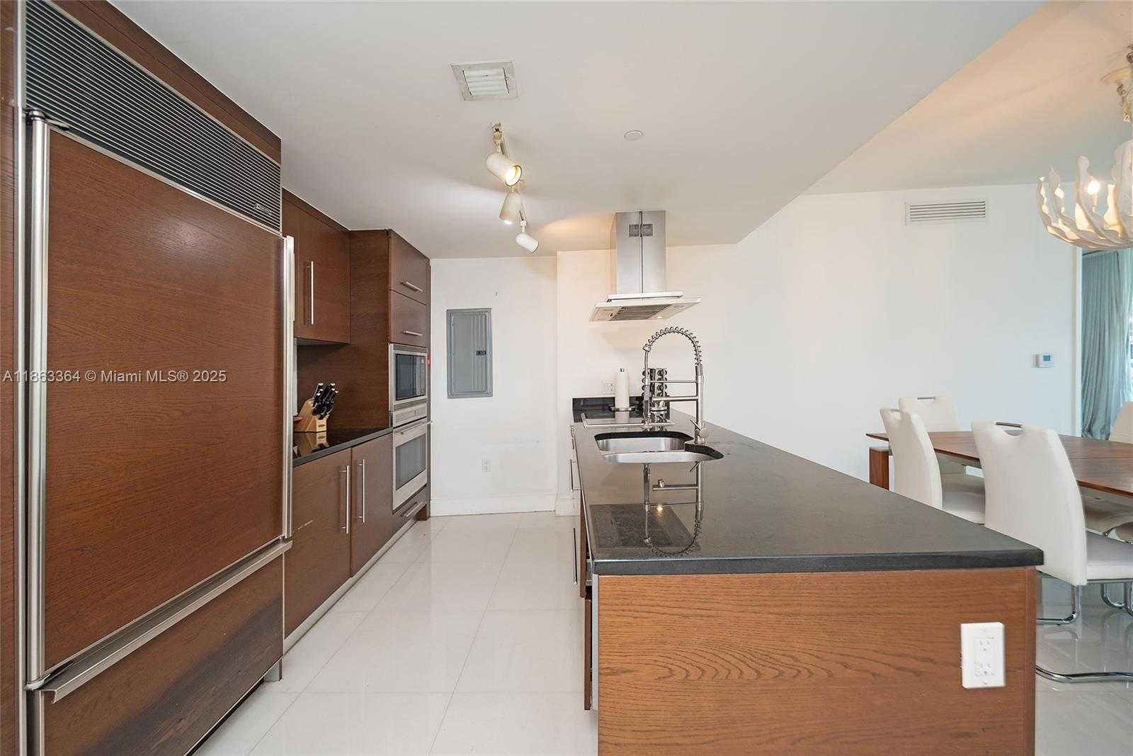 Small Image of 495 BRICKELL AVE #520, Miami Number 11