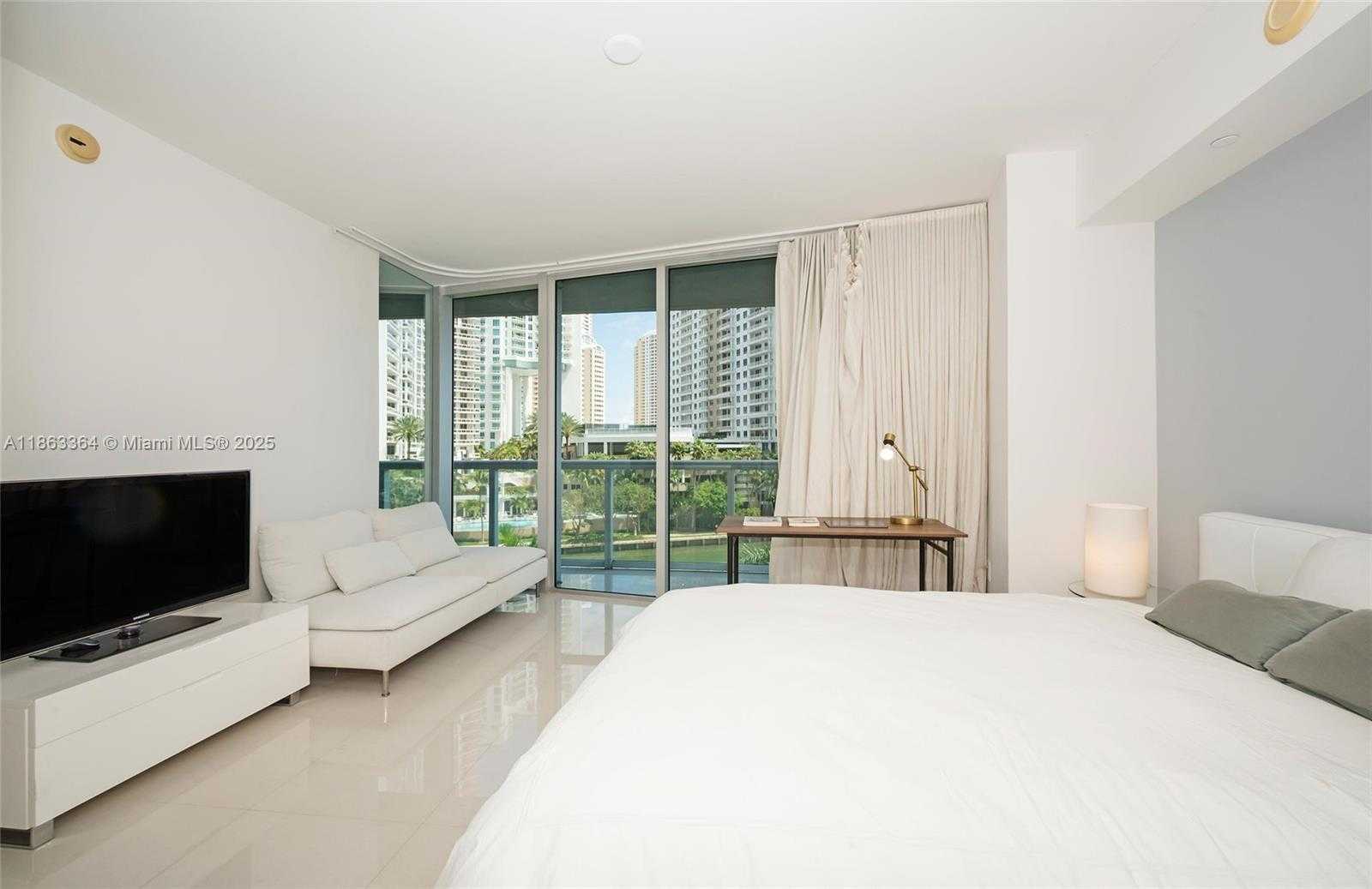 Small Image of 495 BRICKELL AVE #520, Miami Number 15