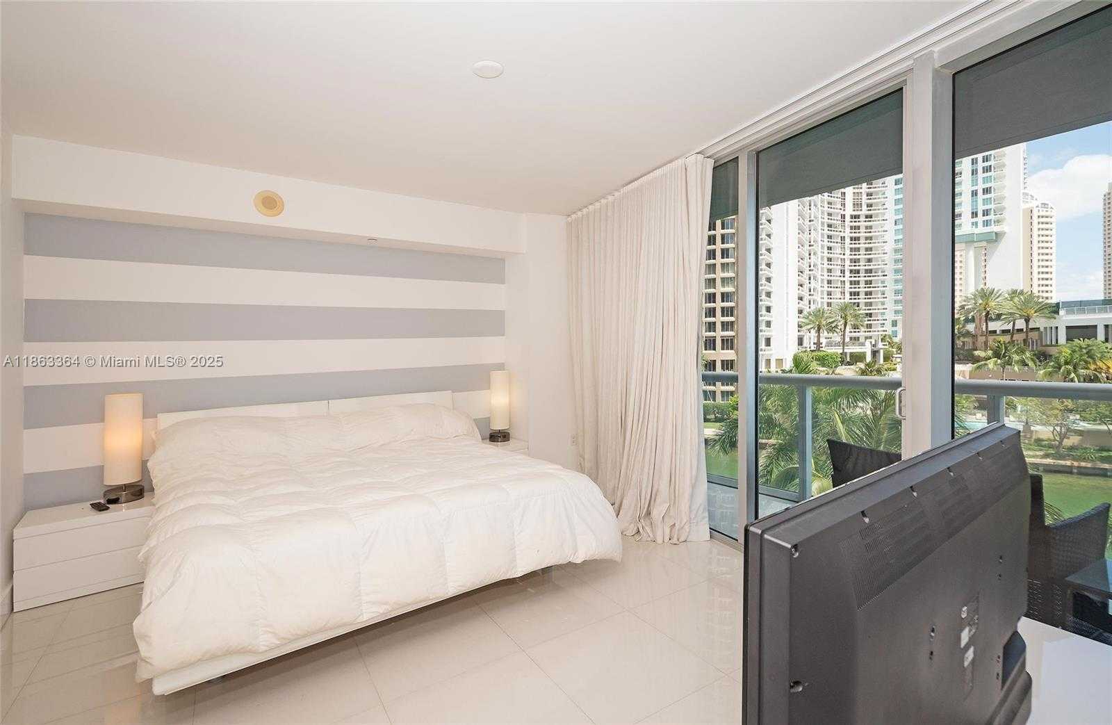 Small Image of 495 BRICKELL AVE #520, Miami Number 16