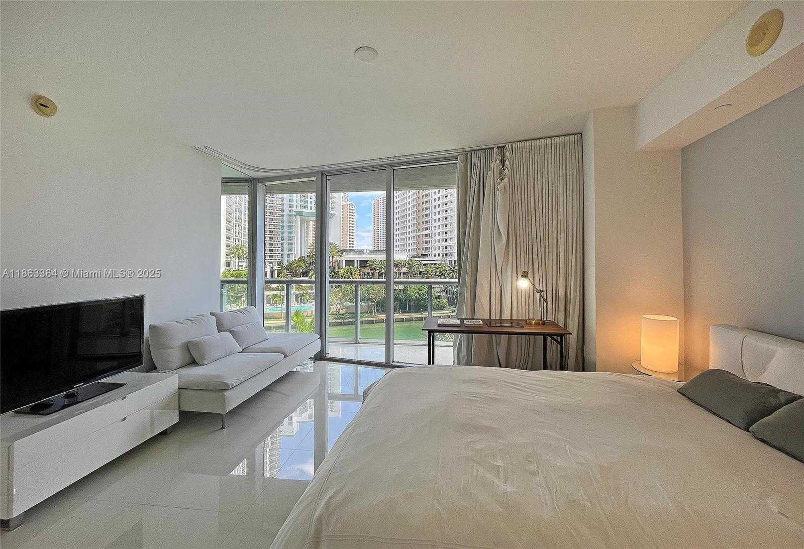 Small Image of 495 BRICKELL AVE #520, Miami Number 17