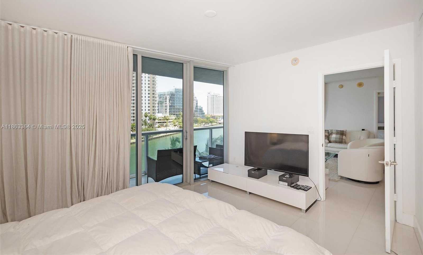 Small Image of 495 BRICKELL AVE #520, Miami Number 23