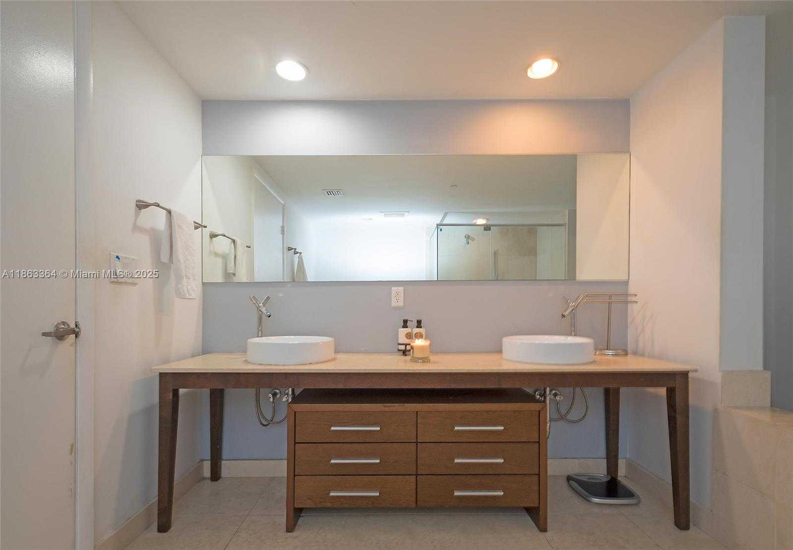 Small Image of 495 BRICKELL AVE #520, Miami Number 26