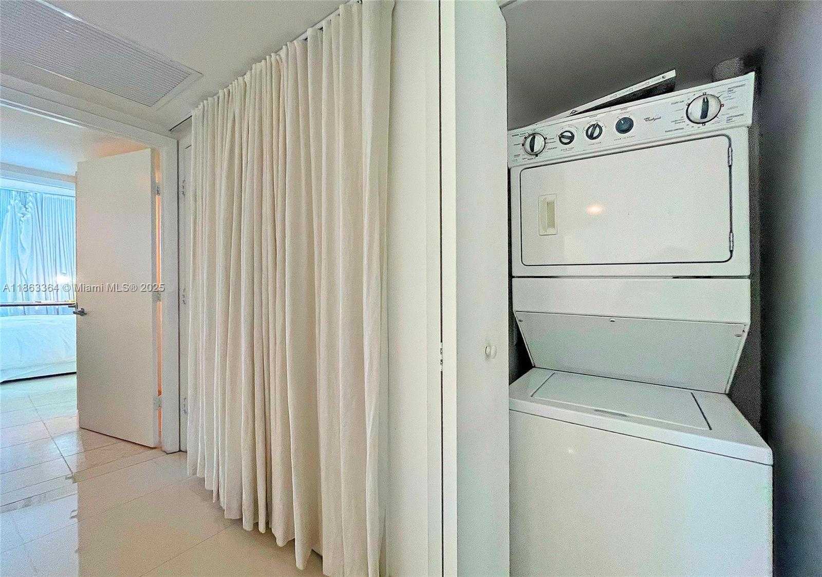 Small Image of 495 BRICKELL AVE #520, Miami Number 31