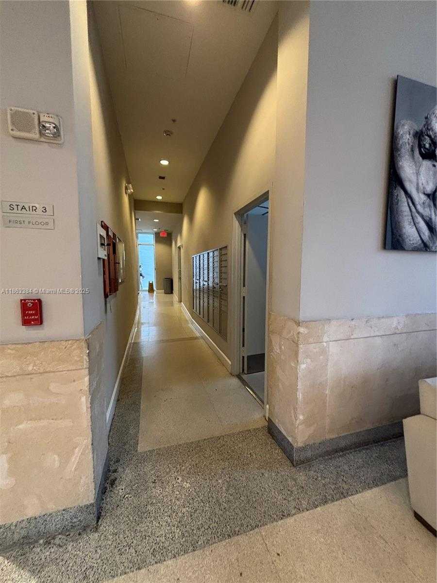 Small Image of 435 21ST ST #111, Miami Beach Number 13