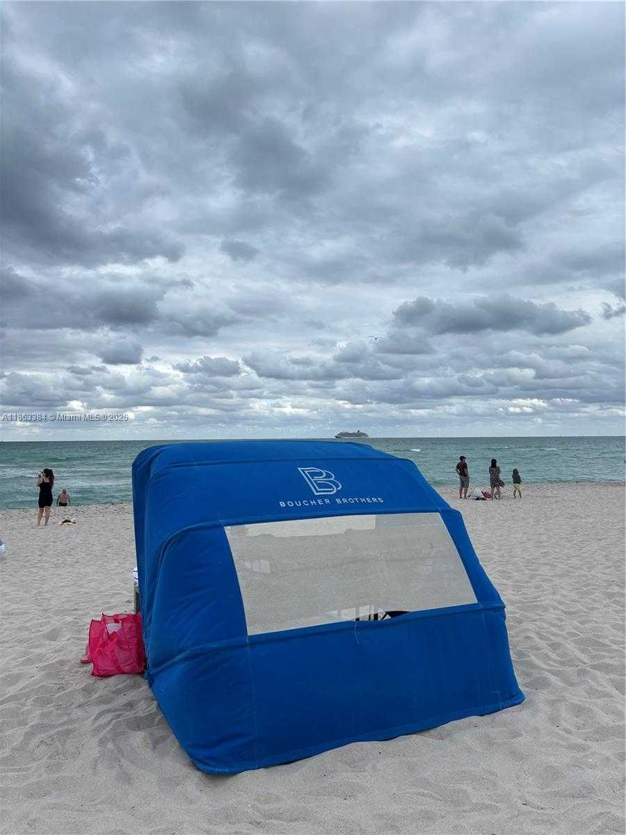 Small Image of 435 21ST ST #111, Miami Beach Number 14