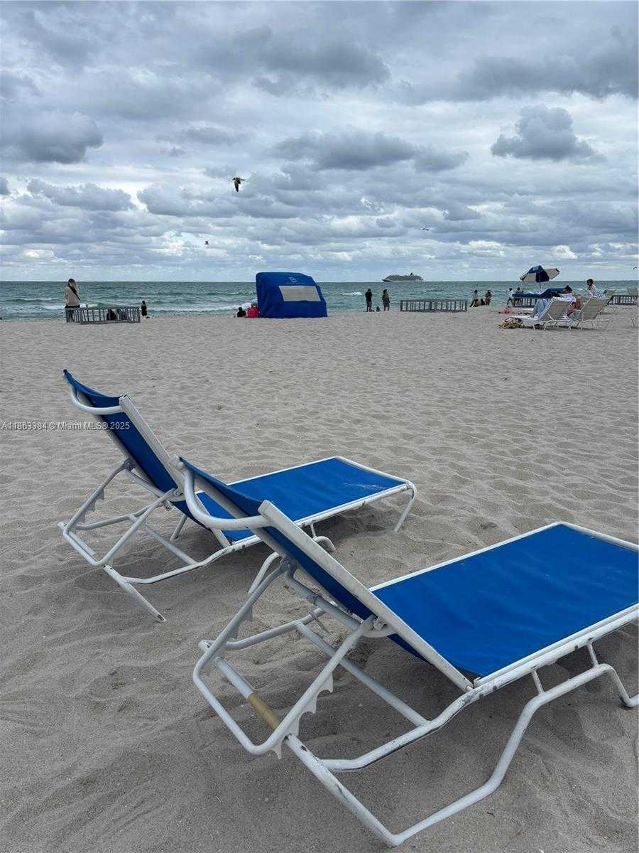 Small Image of 435 21ST ST #111, Miami Beach Number 16
