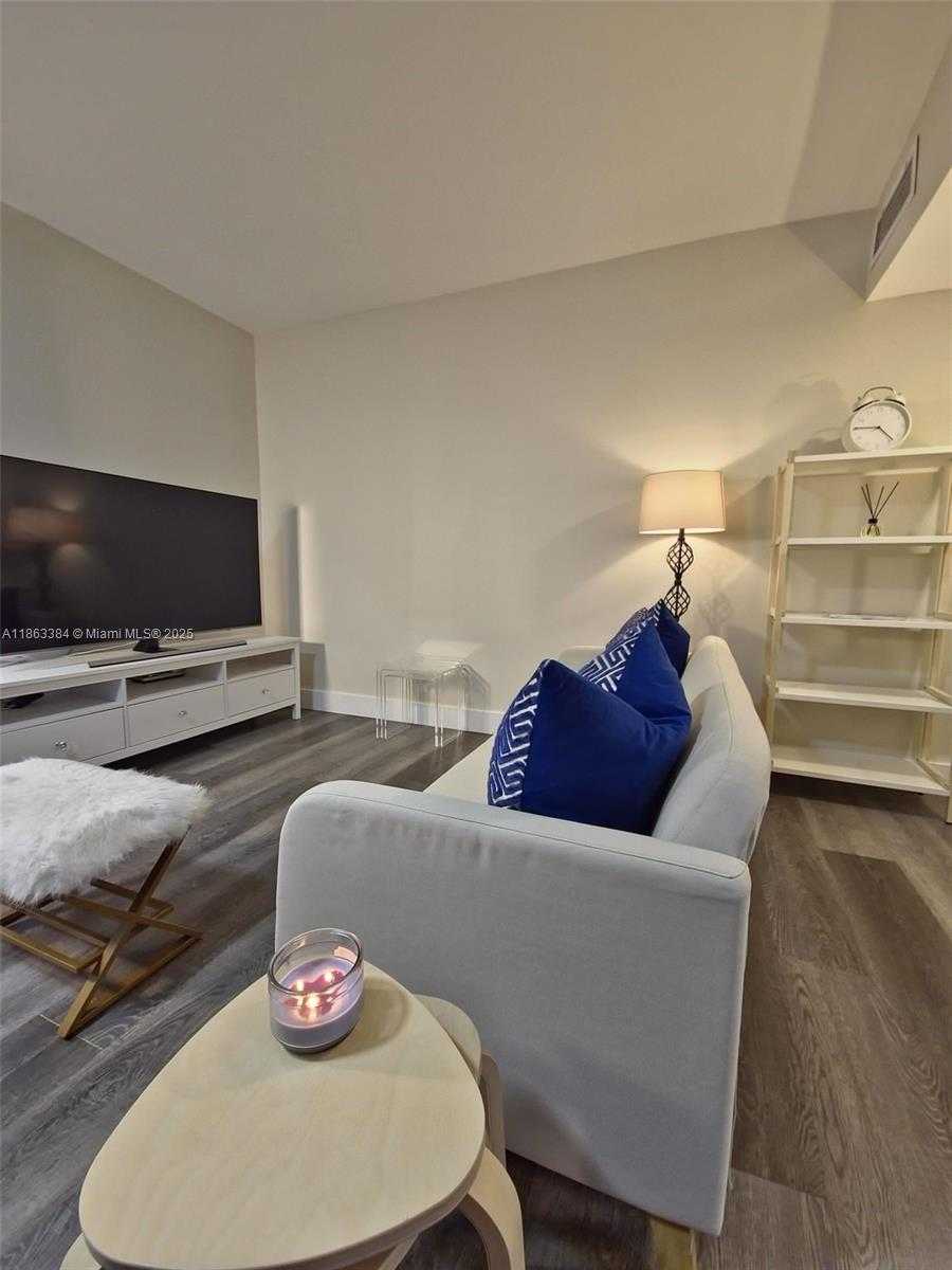 Small Image of 435 21ST ST #111, Miami Beach Number 22