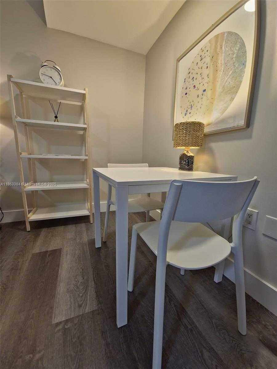 Small Image of 435 21ST ST #111, Miami Beach Number 25