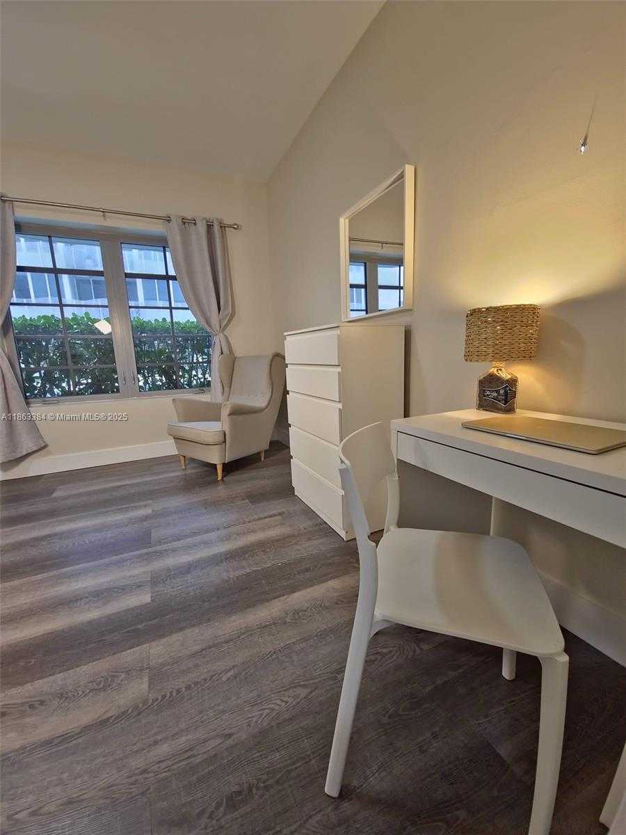 Small Image of 435 21ST ST #111, Miami Beach Number 26