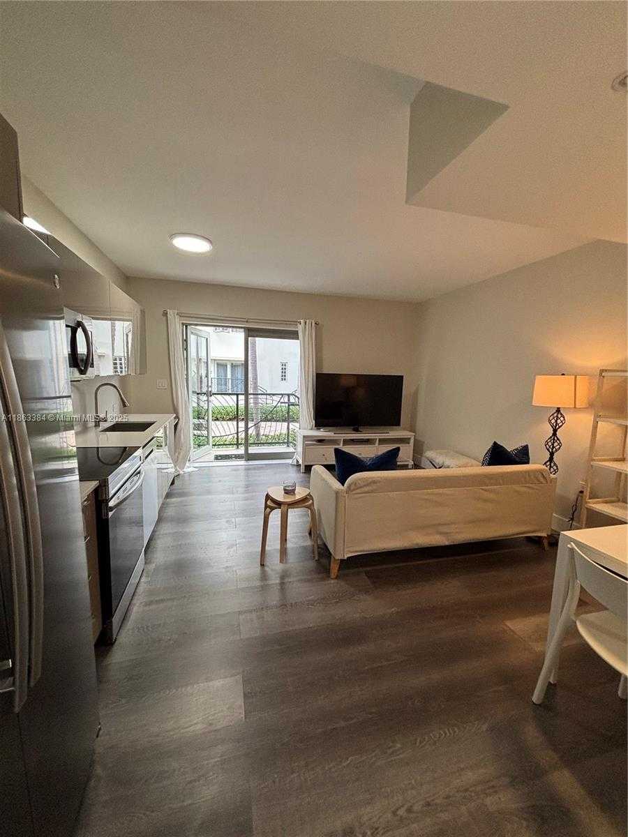 Small Image of 435 21ST ST #111, Miami Beach Number 3
