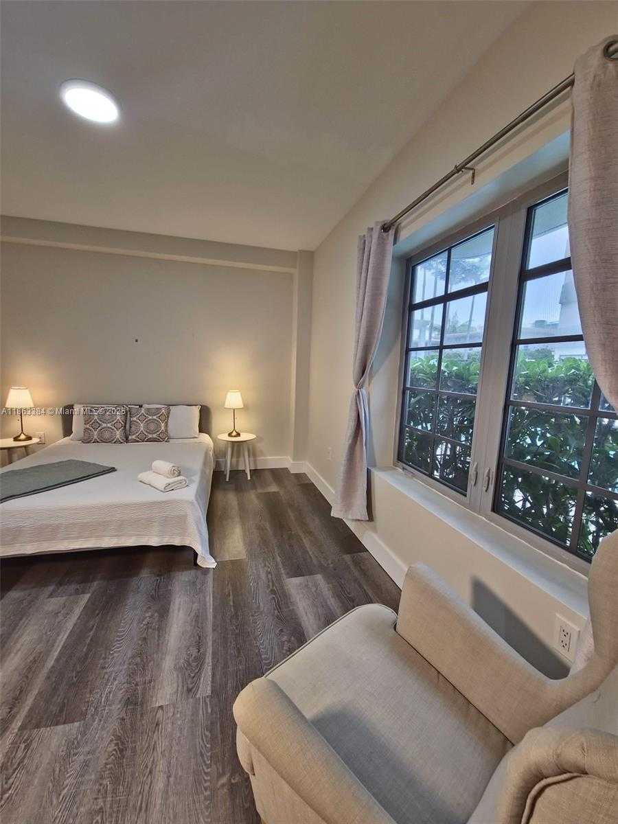 Small Image of 435 21ST ST #111, Miami Beach Number 32