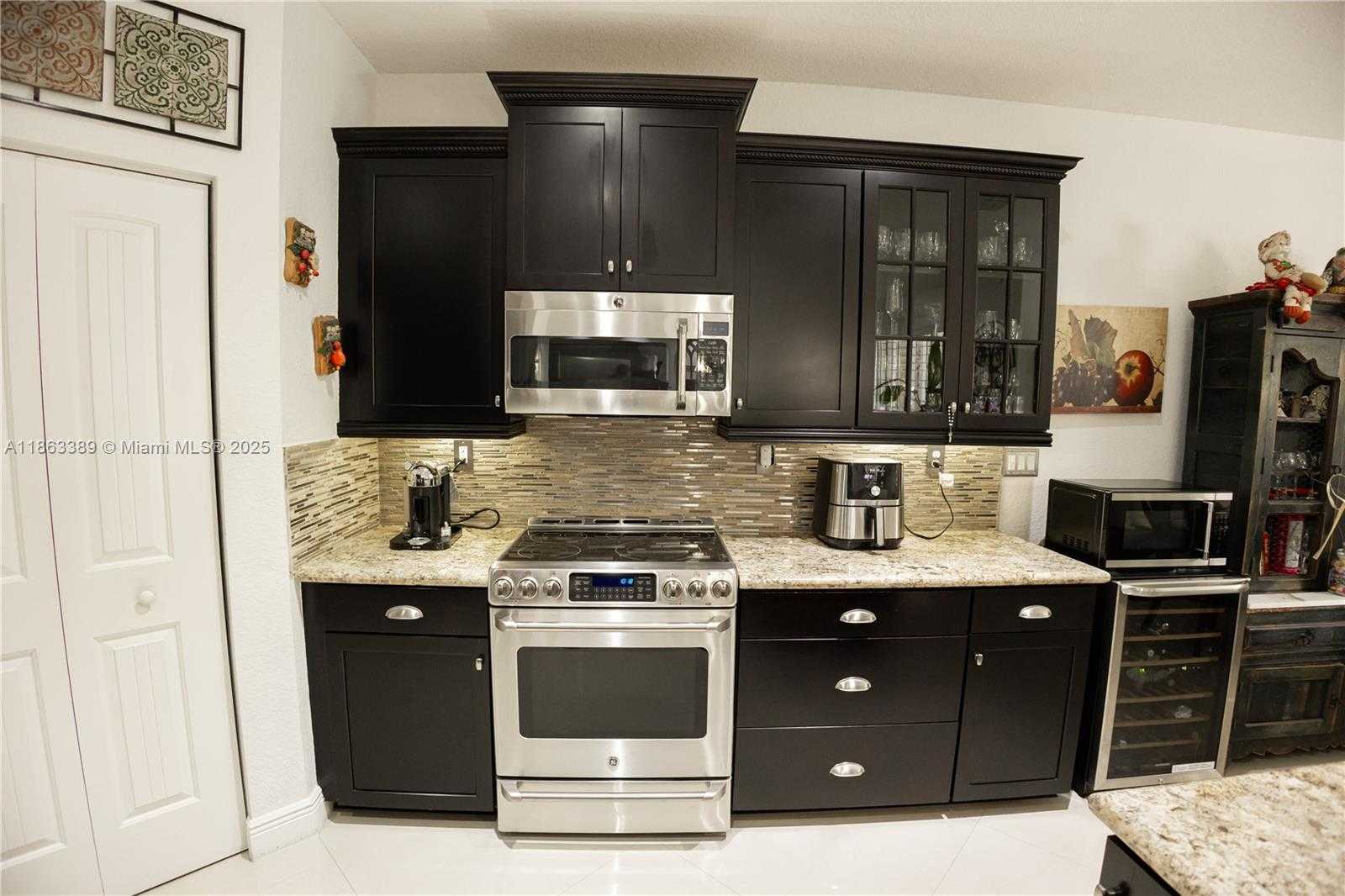 Small Image of 2133 NORTH WEST 14TH PL, Homestead Number 37