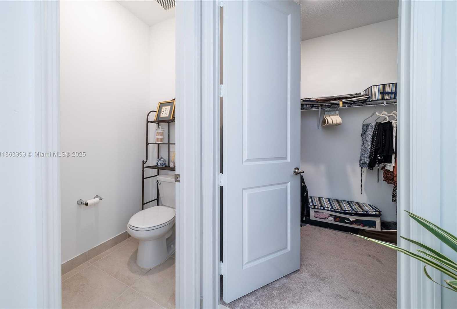 Small Image of 4230 ROSA DR, Deerfield Beach Number 28