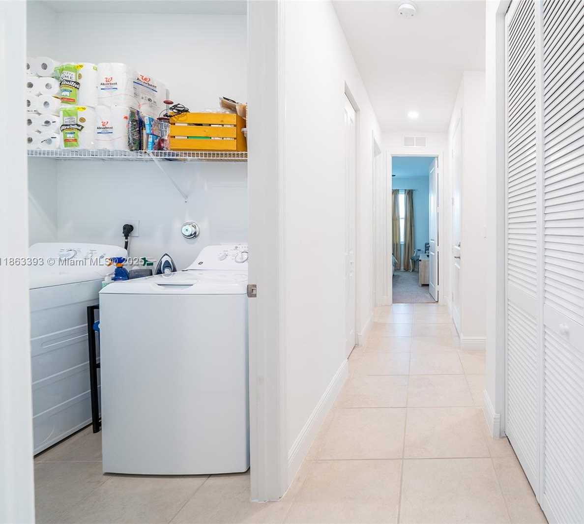 Small Image of 4230 ROSA DR, Deerfield Beach Number 31