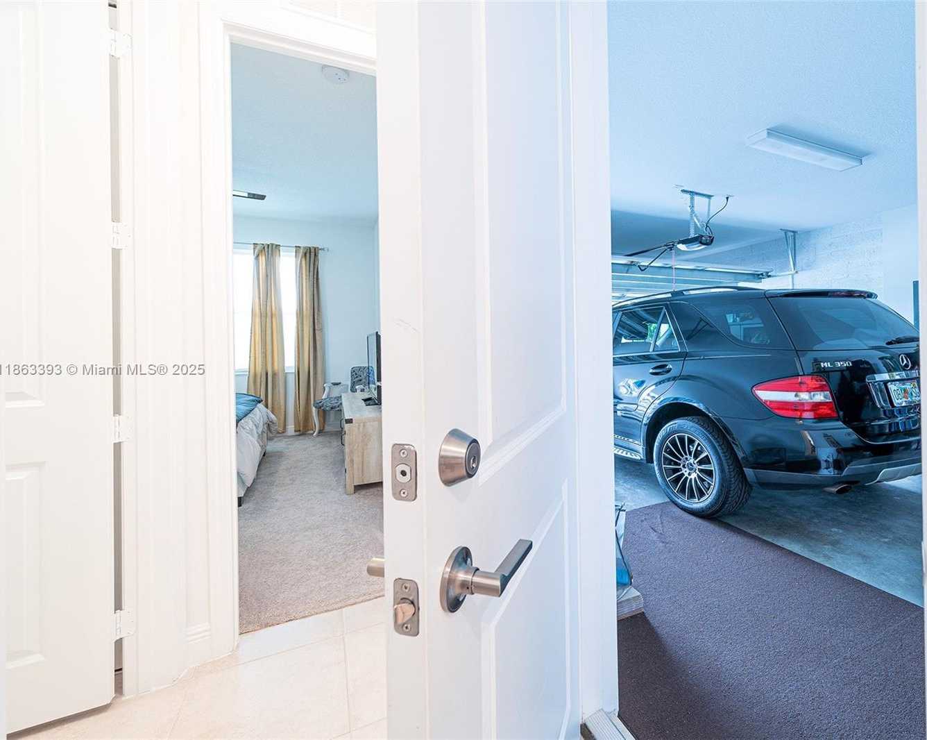Small Image of 4230 ROSA DR, Deerfield Beach Number 33