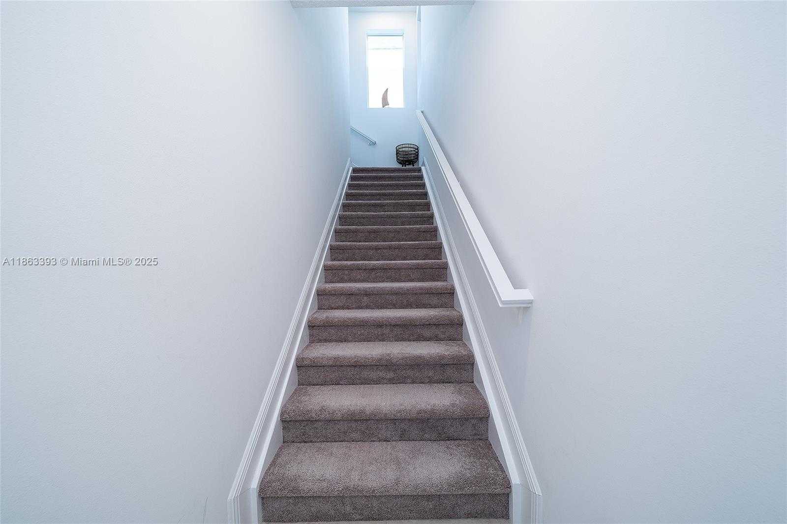 Small Image of 4230 ROSA DR, Deerfield Beach Number 40