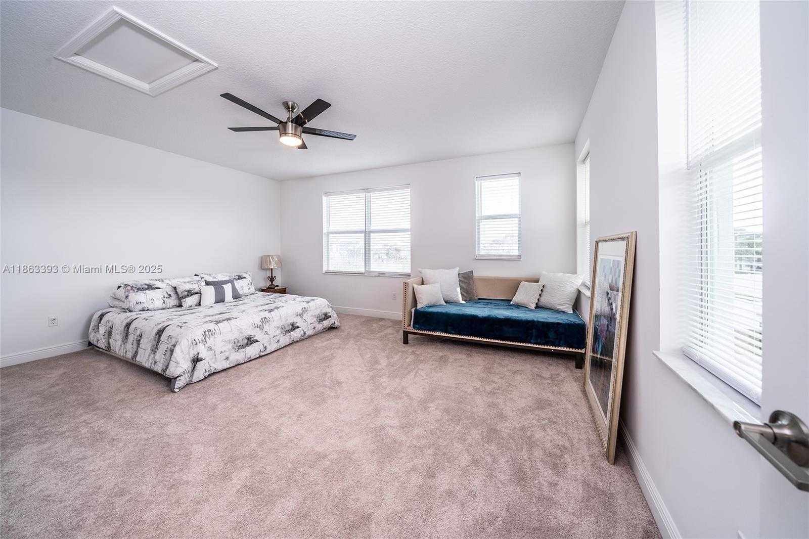 Small Image of 4230 ROSA DR, Deerfield Beach Number 44