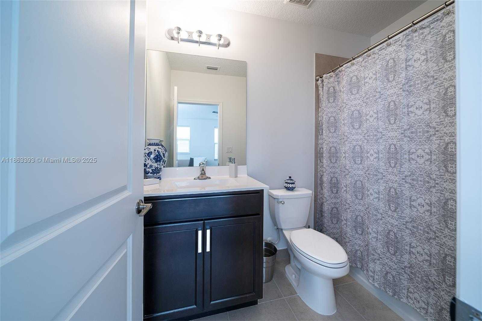 Small Image of 4230 ROSA DR, Deerfield Beach Number 46