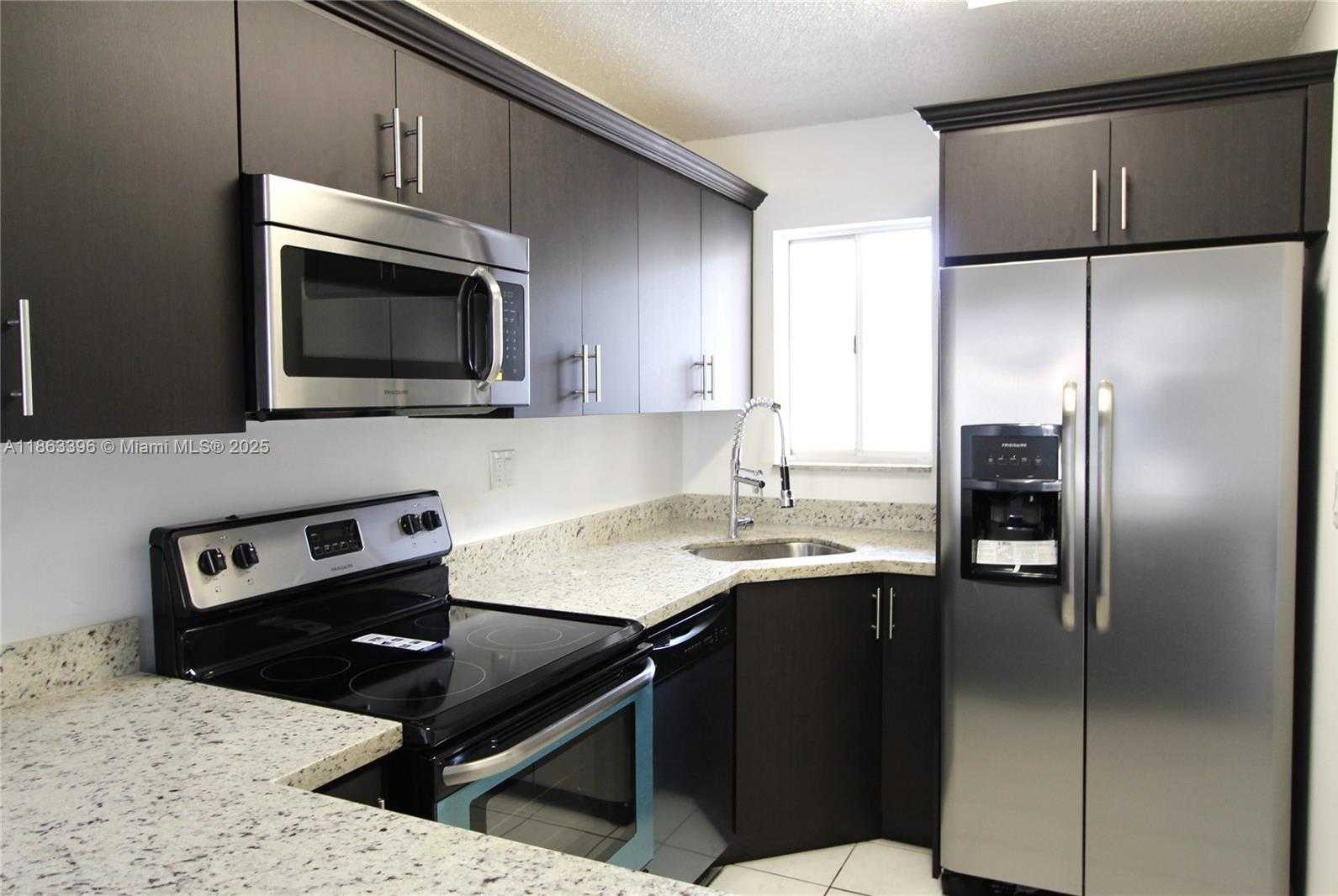Small Image of 2750 WEST 76TH ST #210, Hialeah Number 16